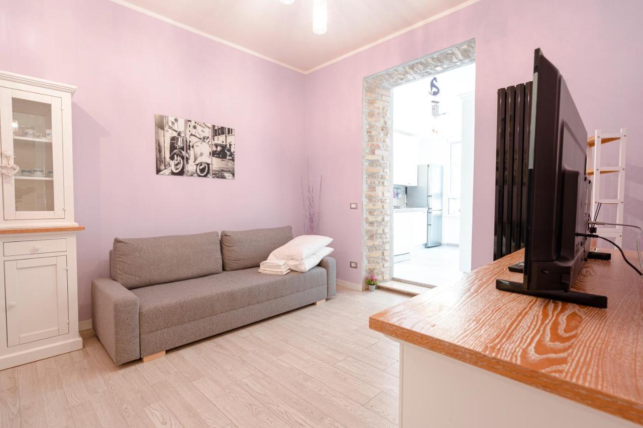Appia Purple Terrace Apartment In Roma Dış mekan fotoğraf