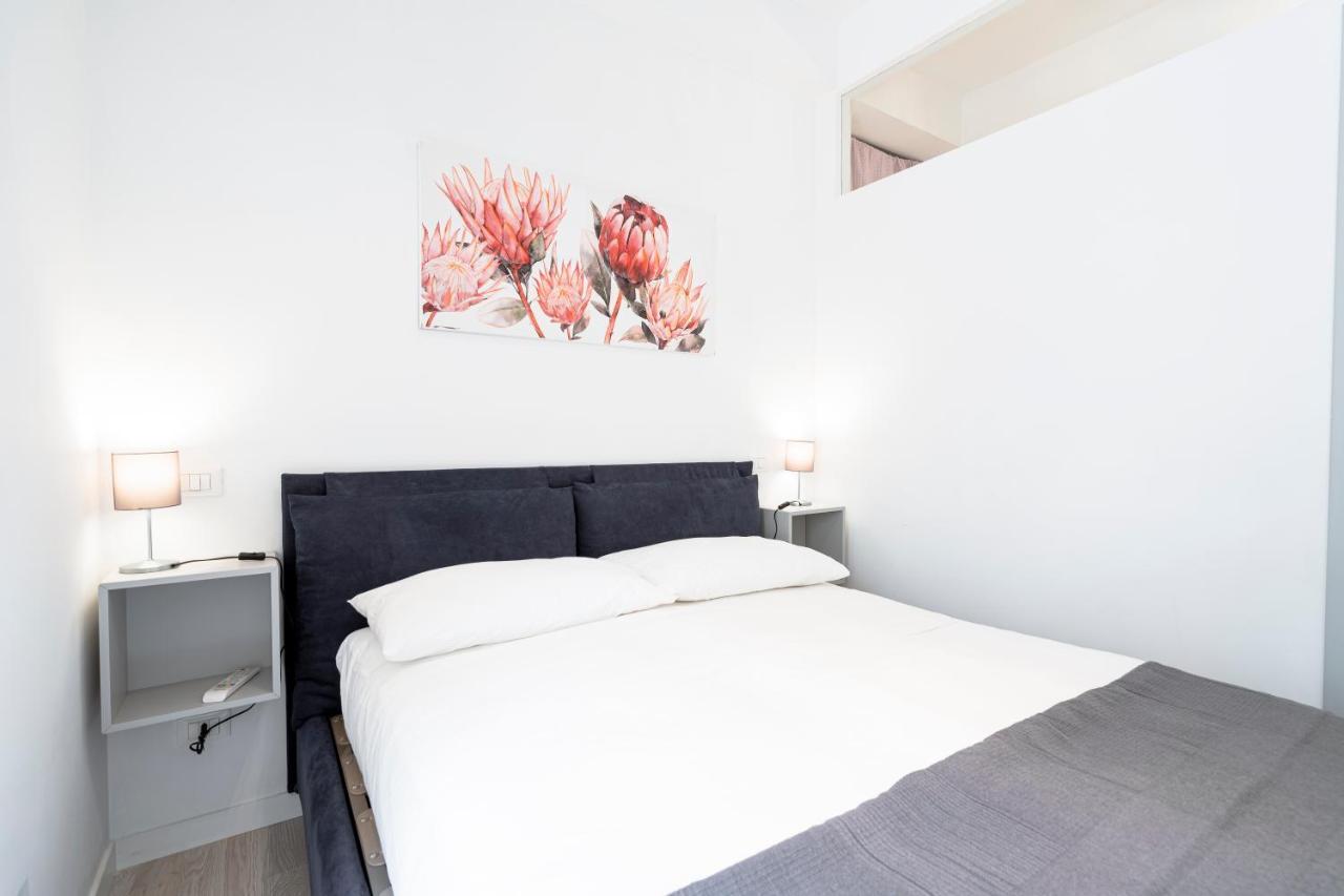 Appia Purple Terrace Apartment In Roma Dış mekan fotoğraf