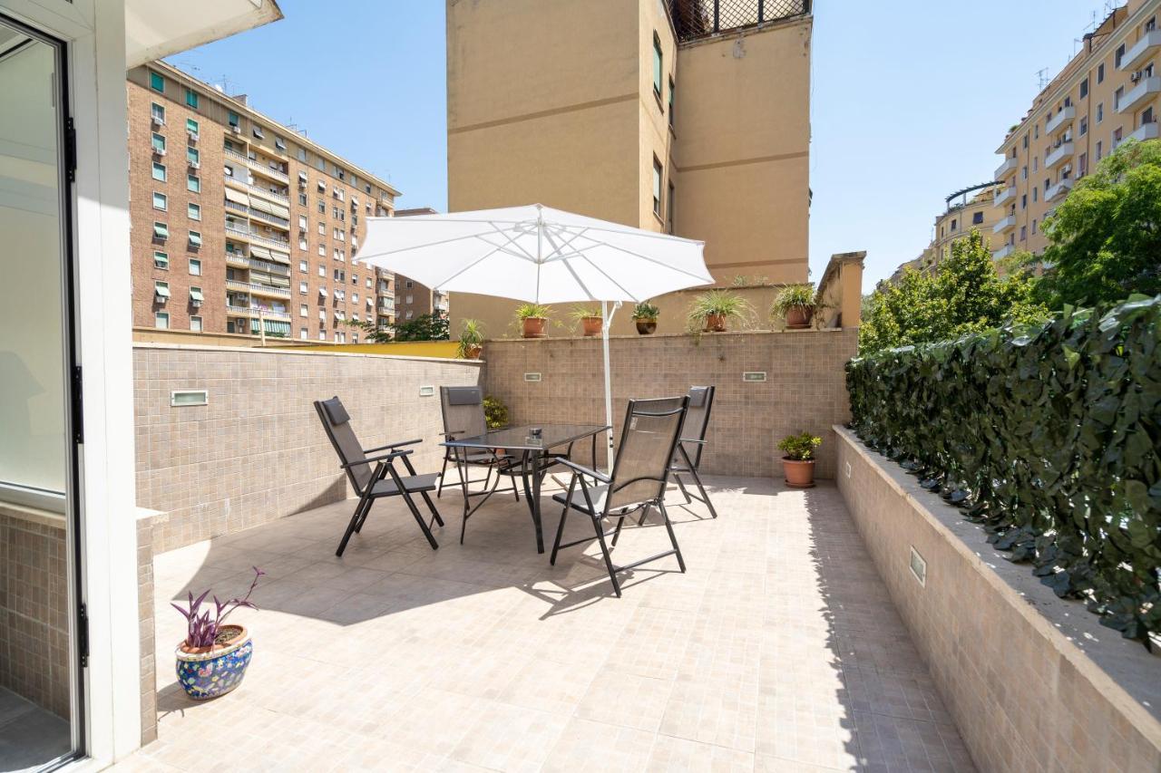 Appia Purple Terrace Apartment In Roma Dış mekan fotoğraf